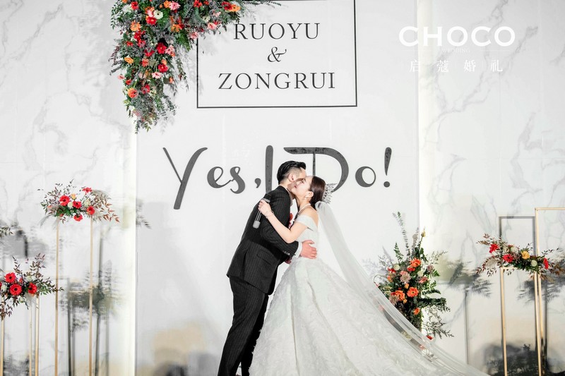 大理旅行结婚一般花费是多少