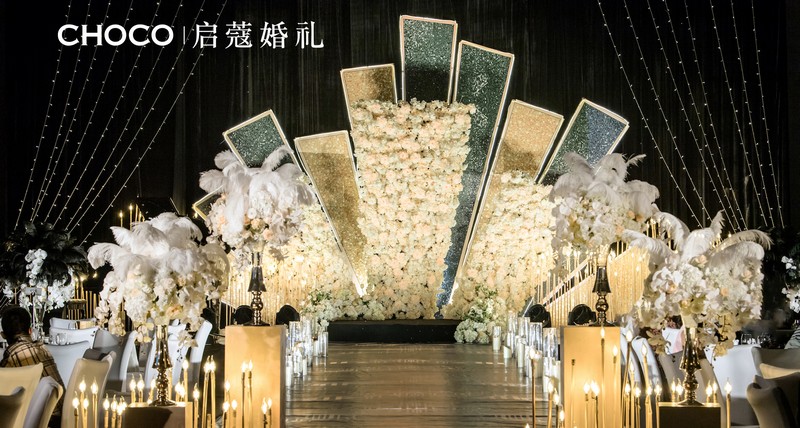 结婚照衣服怎么选