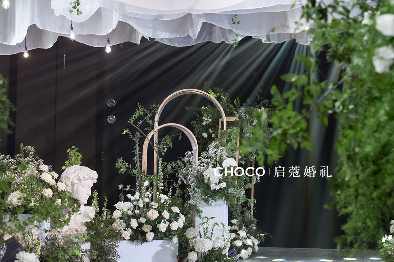 草坪婚礼怎么办