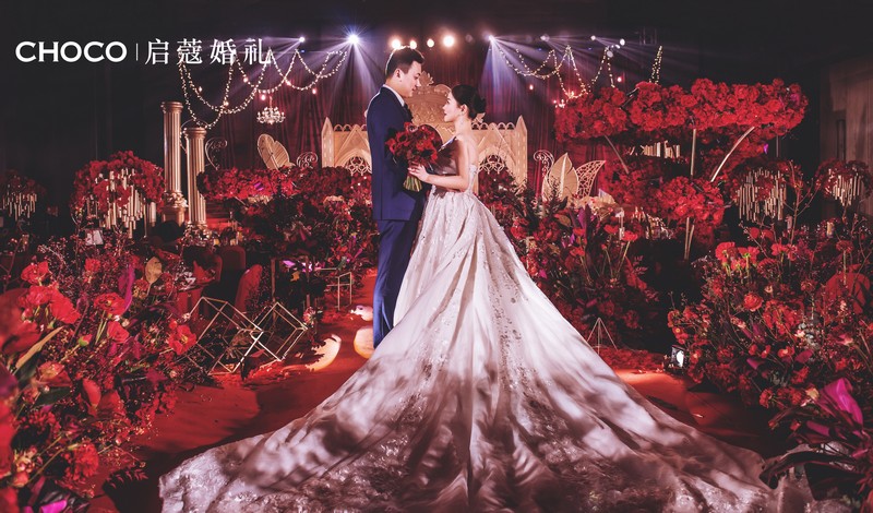 婚纱照送的免租婚纱靠谱吗