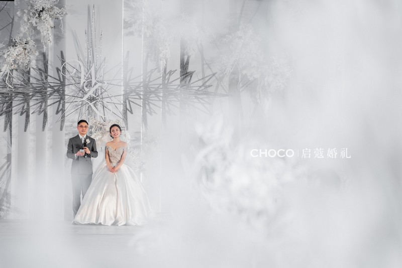 婚礼礼服妈妈装年轻点