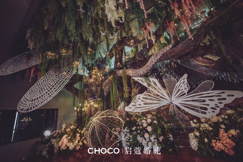 夫妻戒指应该怎么戴